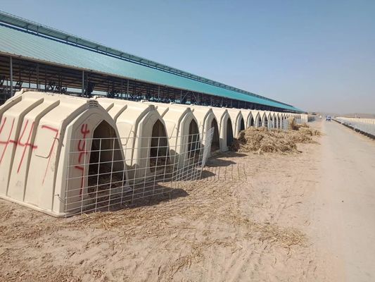 ที่พักพิงลูกวัวพลาสติก ISO ปศุสัตว์ Poly Dome Calf Hutch